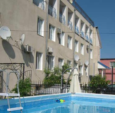 Hotel Admiral Nelson Skadovsʼk Exterior foto